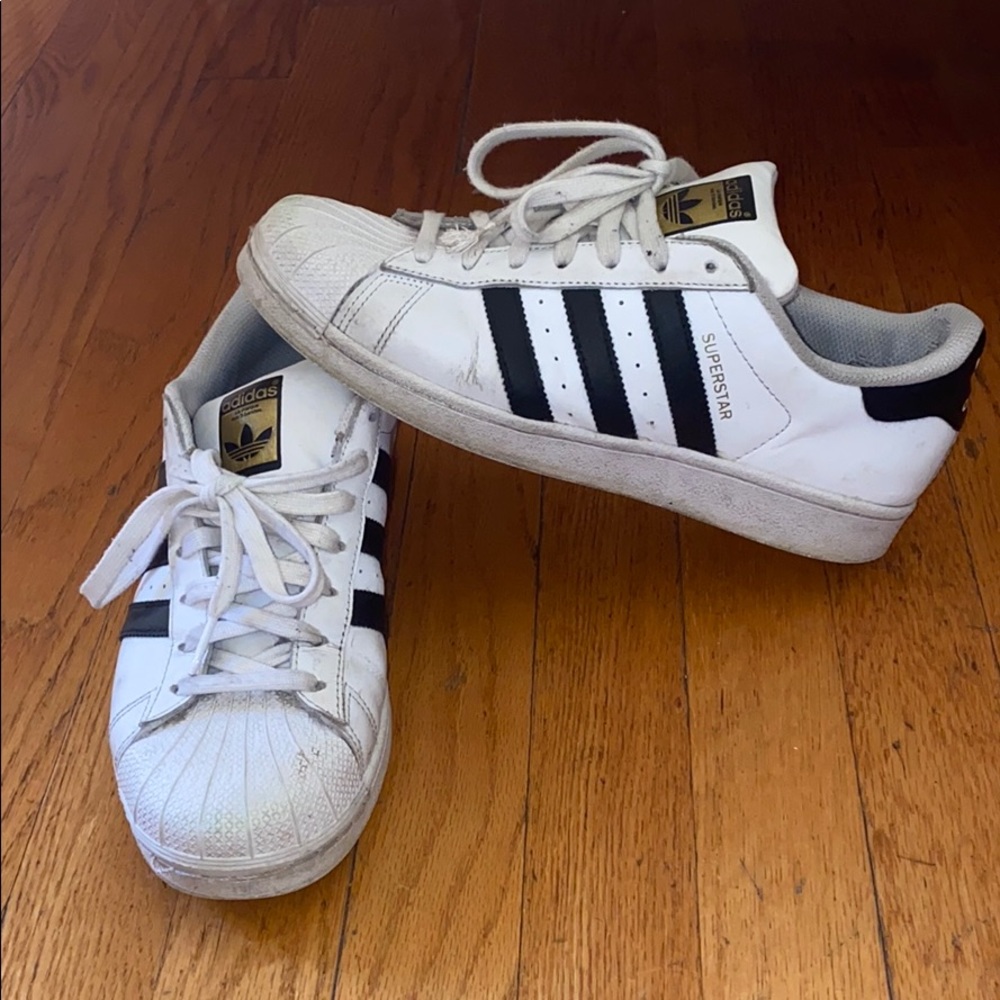 Adidas Superstar Sneakers